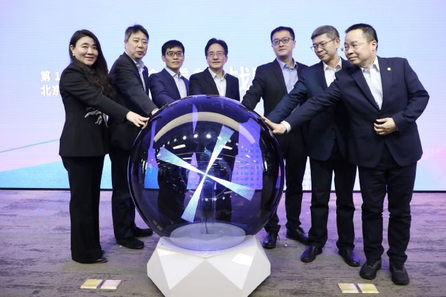 忏悔惊喜独自一人是女儿的朋友